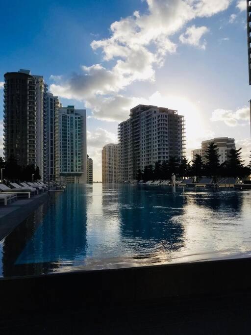 マイアミIconbrickellアパートメント エクステリア 写真